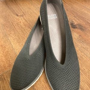 Eileen Fisher Heaven slip on size 8.5 Graphite